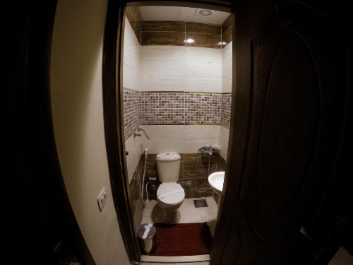 City Hotel image 2